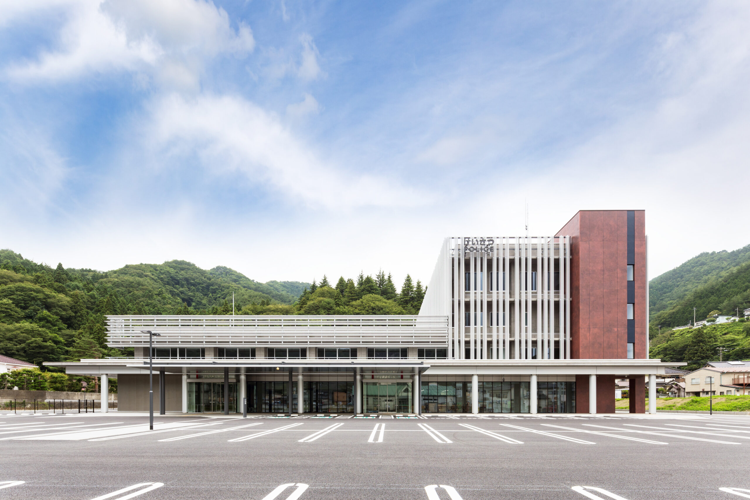 岩手県釜石警察署等落成式が執り行われました。